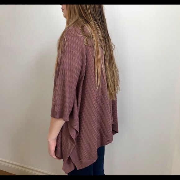 Lululemon Divinity Poncho in Spanish Oak - Picture 5 of 13